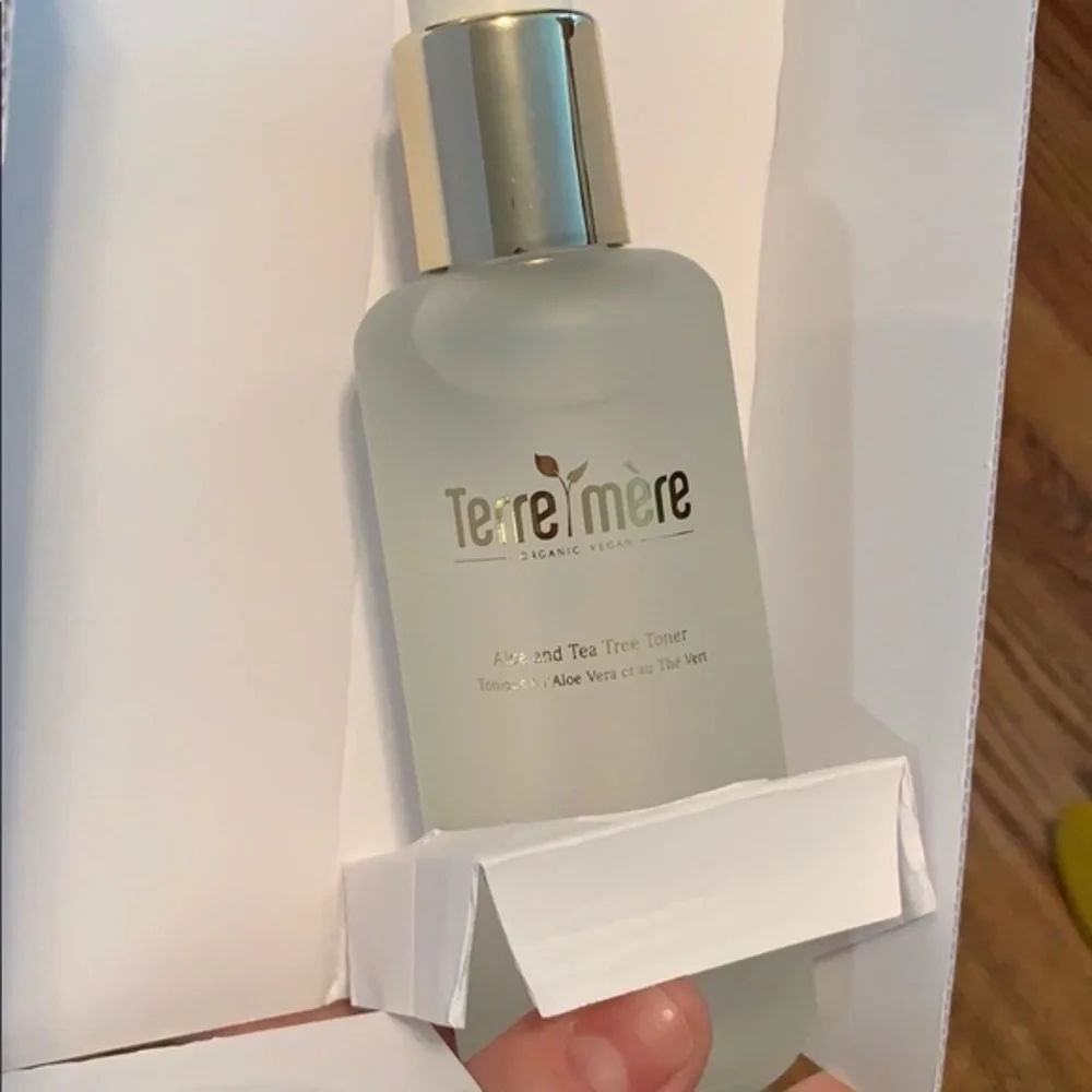 NIB Terre Mere Aloe and Tea Toner